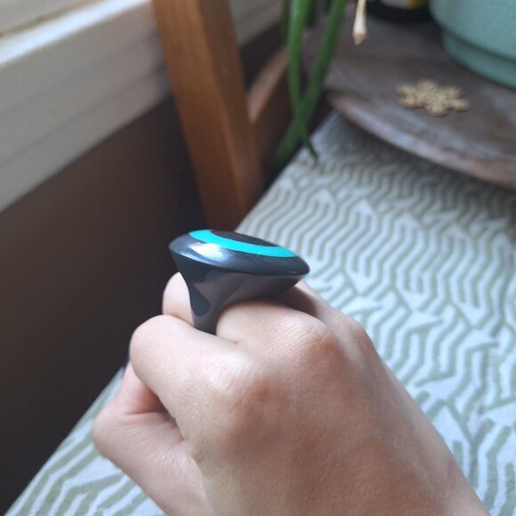 Statement resin ring - Picture 7 of 7